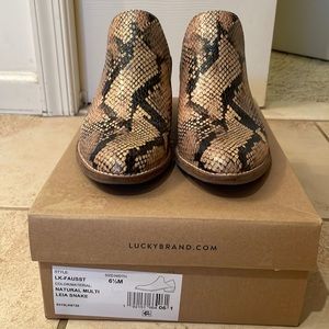 Lucky Brand loafers in snake print.